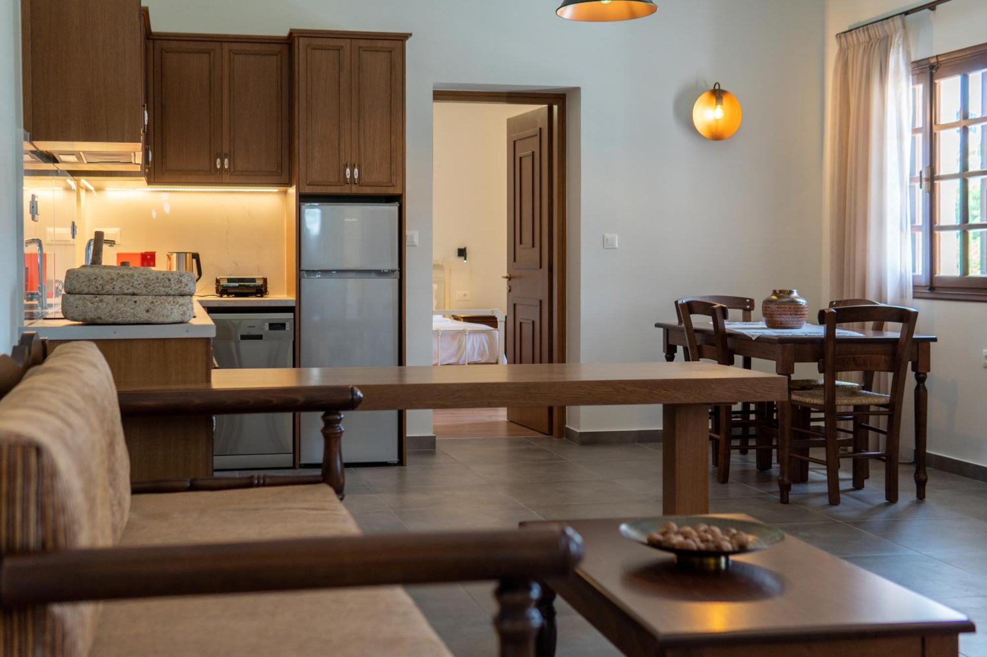 Itida Suites Sitia  Luaran gambar